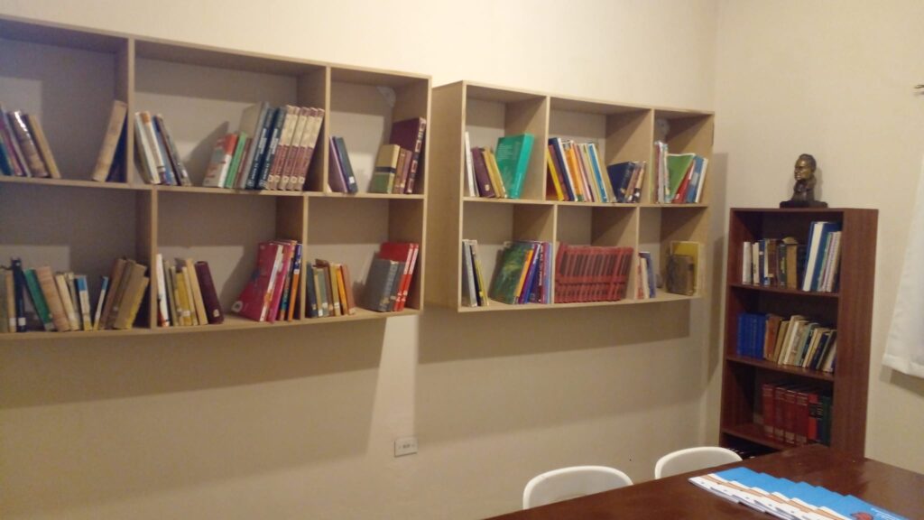 INAUGURAN BIBLIOTECA PÚBLICA EN OTAMENDI