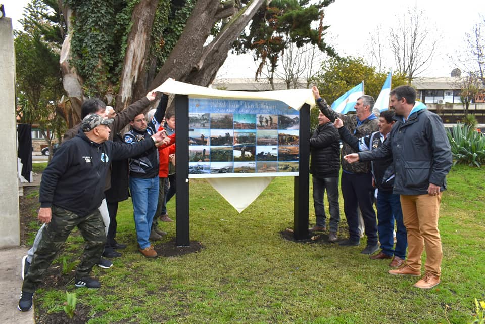 Homenaje a Veteranos de Malvinas